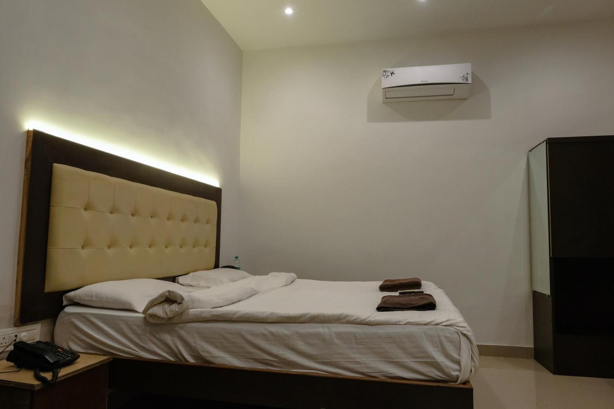 Sanidhya Beach Resort Alibaug Εξωτερικό φωτογραφία