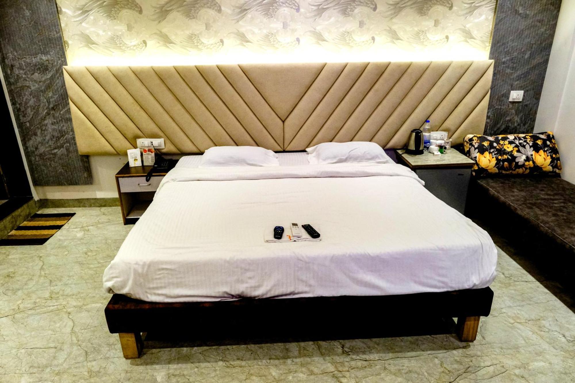 Sanidhya Beach Resort Alibaug Εξωτερικό φωτογραφία